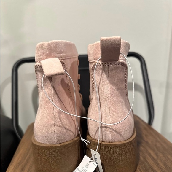 Old Navy Light Pink Platform Heeled Boots - Picture 2 of 5